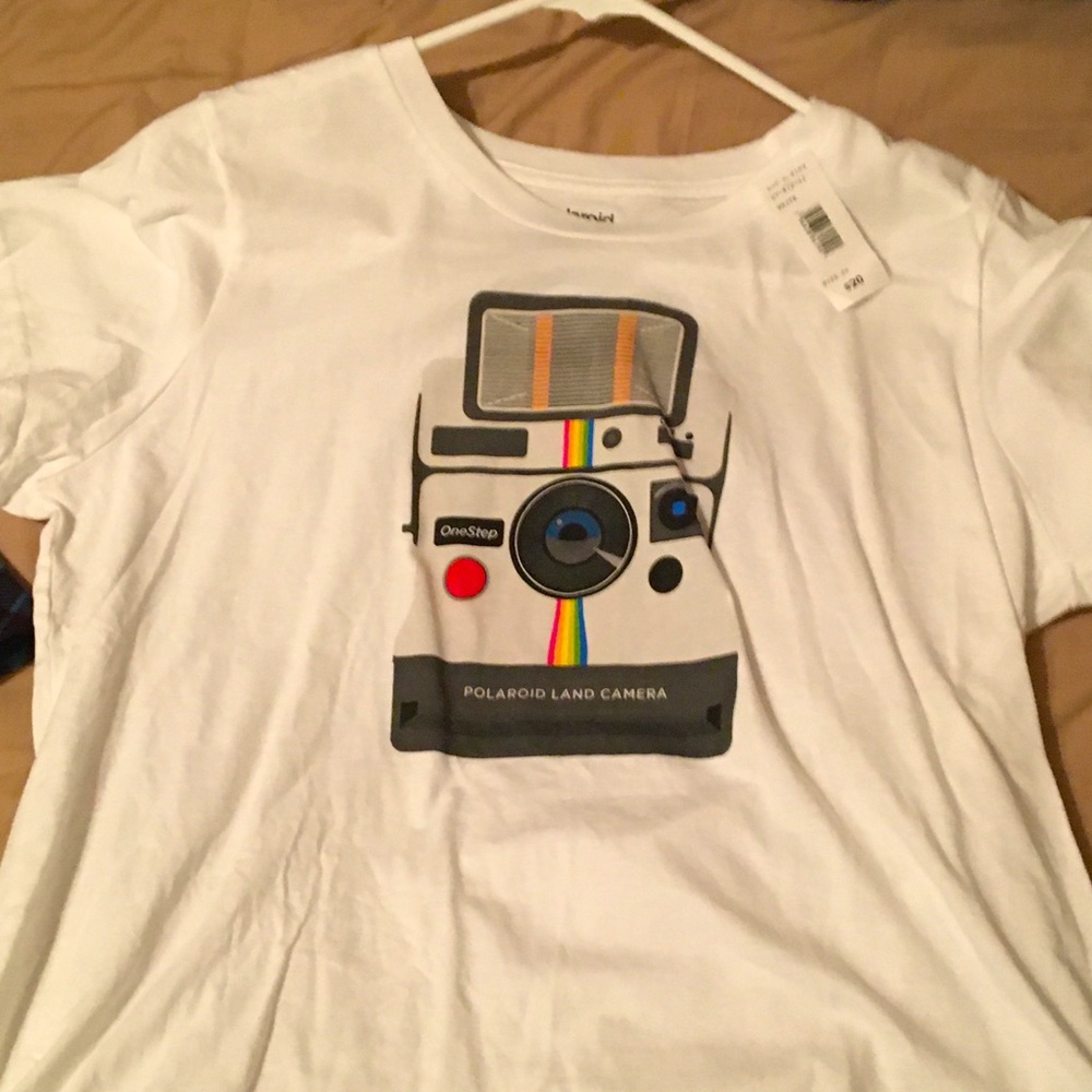 White t-shirt